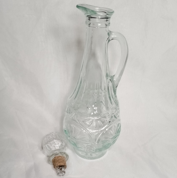 Vintage Daisy Green clear Glass Decanter pitcher cork stopper. - Picture 4 of 13